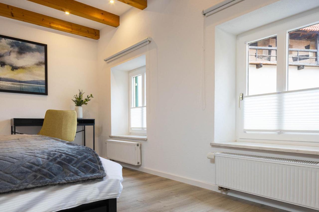 Stadtmauer Apartments - Stilvolle Wohnung Mit King Bett Direkt An Der Historischen Stadtmauer Nördlingen Exterior foto